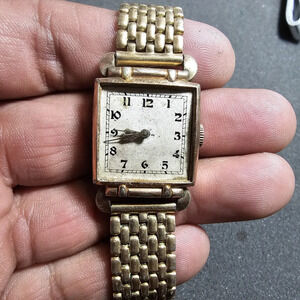 Vintage Sutton Watch With Fulton 21 Jewel Movement For Parts Or Repair not worki